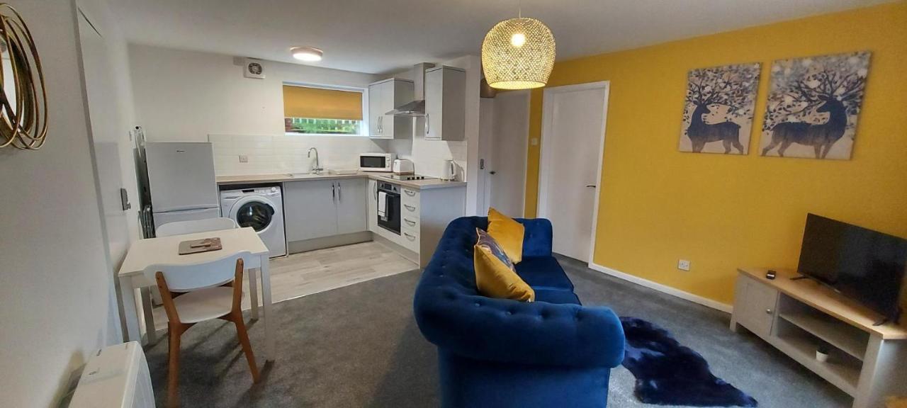 The Tackeroo Suite Hednesford Екстериор снимка