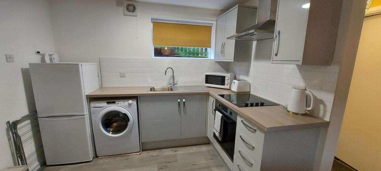 The Tackeroo Suite Hednesford Екстериор снимка